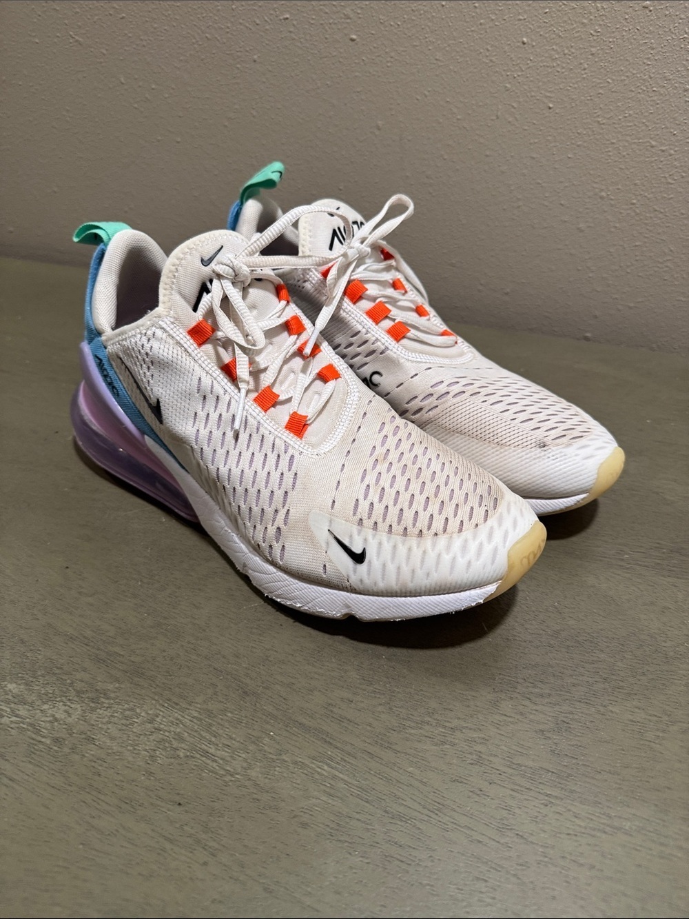 Nike Air Max 270 White Sneakers with blue purple accents size 11